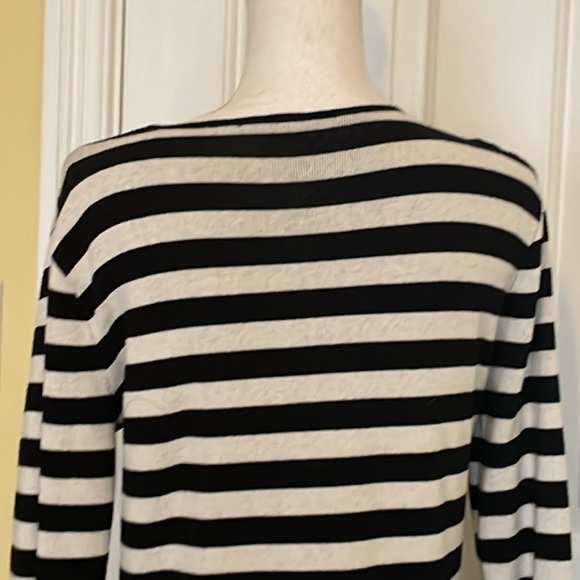 Venini Unique Black & Ecru Sweater w/ Zebra Striped Front - Picture 5 of 6
